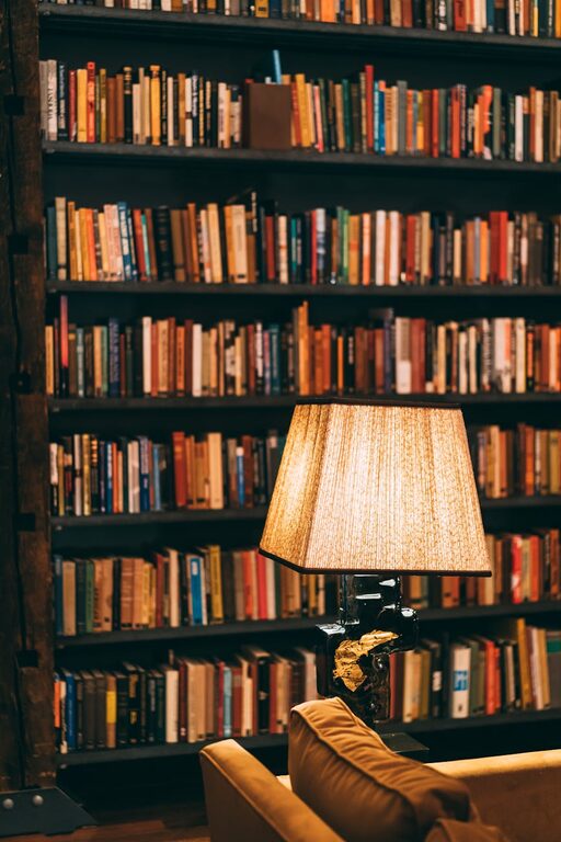 Tips for Creating a Cozy Reading Nook in Any Space